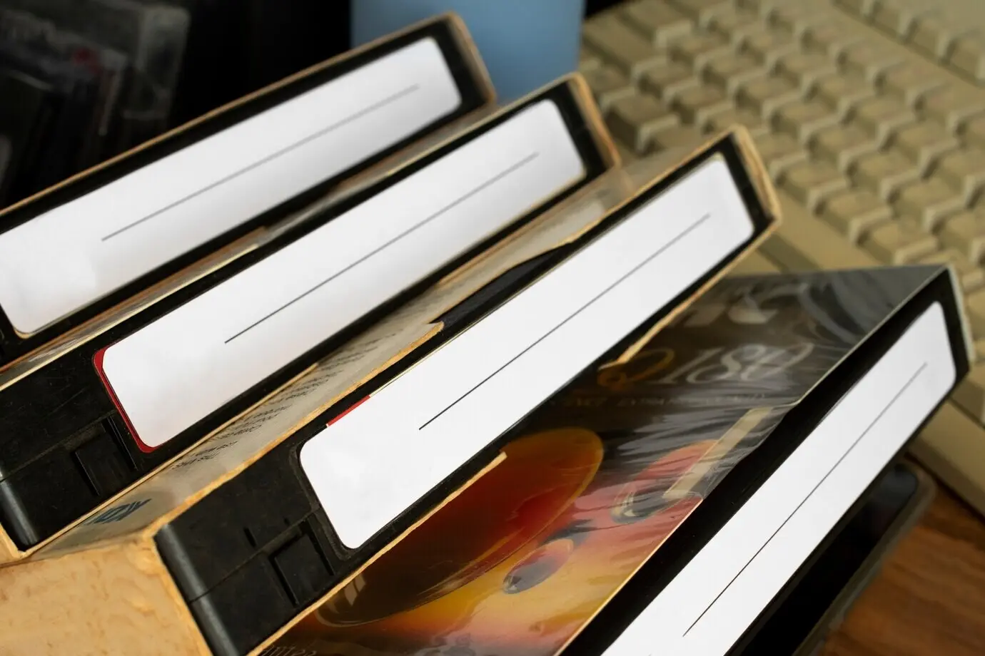 Disposición de empaques de VHS de época